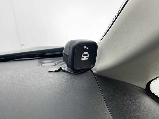 日産 セレナ ハイウェイスター Sハイブリッド 千葉県 2012(平24)年 5.7万km スーパーブラック 社外フリップダウンモニター/コーナーセンサー（前後）/クルーズコントロール/純正7インチSDナビ（MC312D-W）/　（Bluetooth/CD/DVD/USB/フルセグTV/AUX）/バックカメラ/社外ETC/アイドリングストップ/パワーステアリング/純正フロアマット/両側パワースライドドア/オートライト/キセノンヘッドライト/純正16インチアルミホイール