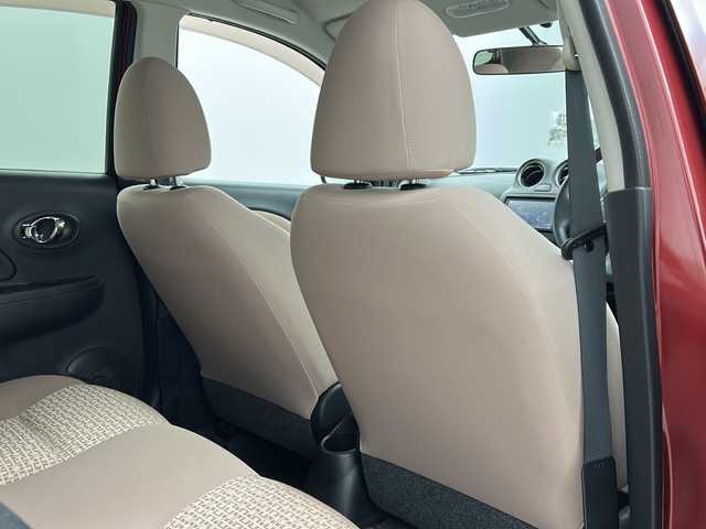 日産 マーチ 12X 30th ハピネス 三重県 2013(平25)年 4.7万km ラディアントレッド /禁煙車//スマートキー//プッシュスタート//マニュアルAC//電格ミラー//アイドリングストップ//ETC//ドアバイザー