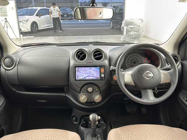 日産 マーチ 12X 30th ハピネス 三重県 2013(平25)年 4.7万km ラディアントレッド /禁煙車//スマートキー//プッシュスタート//マニュアルAC//電格ミラー//アイドリングストップ//ETC//ドアバイザー