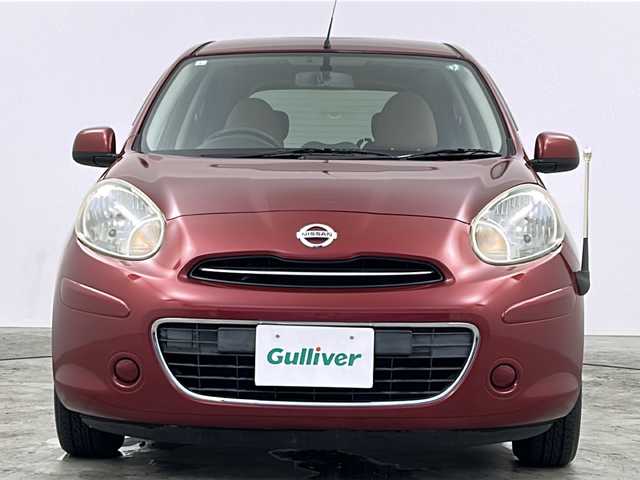 日産 マーチ 12X 30th ハピネス 三重県 2013(平25)年 4.7万km ラディアントレッド /禁煙車//スマートキー//プッシュスタート//マニュアルAC//電格ミラー//アイドリングストップ//ETC//ドアバイザー