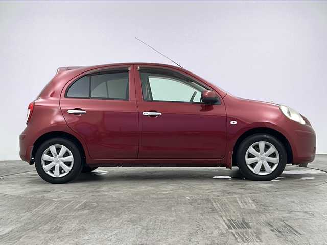 日産 マーチ 12X 30th ハピネス 三重県 2013(平25)年 4.7万km ラディアントレッド /禁煙車//スマートキー//プッシュスタート//マニュアルAC//電格ミラー//アイドリングストップ//ETC//ドアバイザー