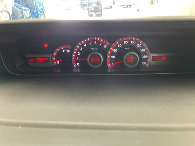 トヨタ ノア Si 道央・札幌 2012(平24)年 12.9万km ブラック ・4WD/寒冷地仕様/・社外メモリナビ/・CD/DVD/USB/SD/iPod/フルセグTV/・Bluetooth接続/・社外フリップダウンモニター/・バックカメラ/オートライト/・社外エンジンスターター/・両側パワースライドドア/・パドルシフト/ETC/・電動格納ミラー/・積込冬タイヤ純正AWセット/・スマートキー/スペアキー/・保証書/取扱説明書