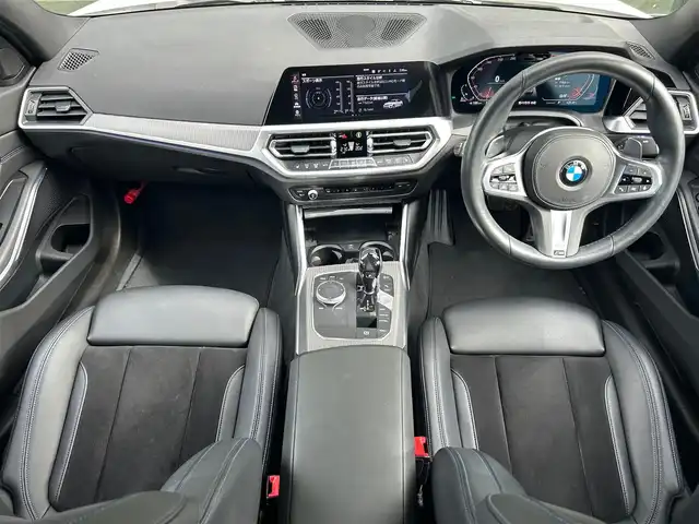 ＢＭＷ ３２０ｄ 石川県 2019(令1)年 3.9万km 白 ４WD/純正ナビ/（BT／AM／FM）/バックカメラ/ステアリングスイッチ/本革シート（黒）/シートヒーター（運転席＋助手席）/パワーシート（運転席＋助手席）/パワーバックドア/ワイヤレスチャージ（置くだけ充電）/クルーズコントロール/LEDヘッドライト/オートマチックハイビーム/ドライブレコーダー（前席）/ETC