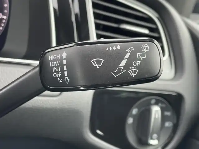 フォルクスワーゲン ゴルフ ＧＴＩ パフォーマンス 東京都 2019(令1)年 1.2万km グレー 純正ナビ/フルセグTV/Bluetooth接続/バックモニター/アダプティブクルーズコントロール/レーンキープアシスト/衝突被害軽減ブレーキ/ブラインドスポットモニター/ETC2.0/ステアリングスイッチ/スマートキー/プッシュスタート