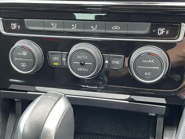 フォルクスワーゲン ゴルフ ＧＴＩ パフォーマンス 東京都 2019(令1)年 1.2万km グレー 純正ナビ/フルセグTV/Bluetooth接続/バックモニター/アダプティブクルーズコントロール/レーンキープアシスト/衝突被害軽減ブレーキ/ブラインドスポットモニター/ETC2.0/ステアリングスイッチ/スマートキー/プッシュスタート