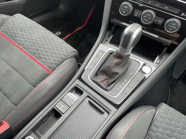 フォルクスワーゲン ゴルフ ＧＴＩ パフォーマンス 東京都 2019(令1)年 1.2万km グレー 純正ナビ/フルセグTV/Bluetooth接続/バックモニター/アダプティブクルーズコントロール/レーンキープアシスト/衝突被害軽減ブレーキ/ブラインドスポットモニター/ETC2.0/ステアリングスイッチ/スマートキー/プッシュスタート