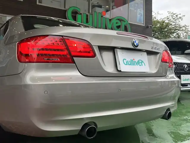 ＢＭＷ ３３５ｉ カブリオレ 神奈川県 2010(平22)年 3.6万km プラチナブロンズ 電動オープン/新車時保証書/取扱説明書/前後クリアランスソナー/HIDヘッドライト/純正ナビ/（DVD/TV/CD/FM/AM)/純正アルミホイール/前席パワーシート/前席シートヒーター
