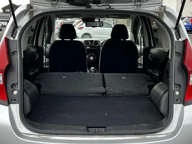 日産 ノート e－パワー B FOUR 道央・札幌 2020(令2)年 4.1万km ブリリアントシルバー ４WD/ワンオーナー/社外オーディオ/AM/FM/CD/衝突被害軽減ブレーキ/横滑り防止装置/レーンキープアシスト/クリアランスソナー/バックカメラ/サイドカメラ/フロントカメラ/全方位カメラ/アラウンドビューモニター/ETC/アイドリングストップ/DRIVEMODE/デジタルインナーミラー/プッシュスタート/スマートキー/ハロゲンヘッドライト/オートライト/フォグランプ/ヘッドライトレベライザー/電動格納ミラー/ウィンカーミラー/社外フロアマット/スペアキー