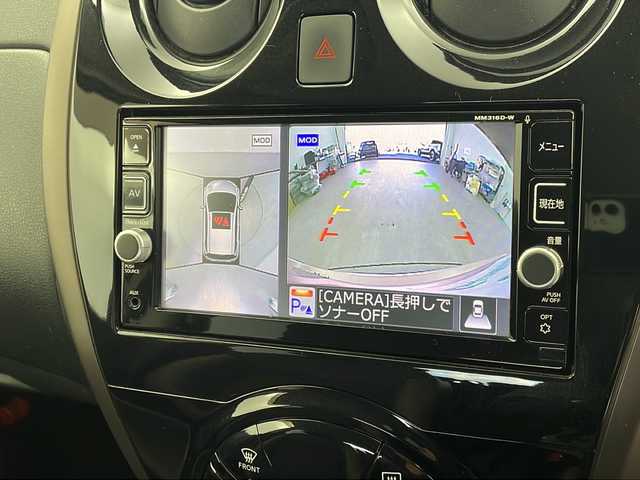 日産 ノート e－パワー メダリスト 栃木県 2017(平29)年 5.1万km ピンク 純正ナビ(MM316D-W)/CD/DVD/AM/FM/Bluetooth/アラウンドビューモニター/スマートルームミラー/ステアリングスイッチ/衝突軽減ブレーキ/レーンキープアシスト/横滑り防止装置/電動格納ミラー/スマートキー/オートライト/フロアマット/ドアバイザー/保証書/取扱説明書