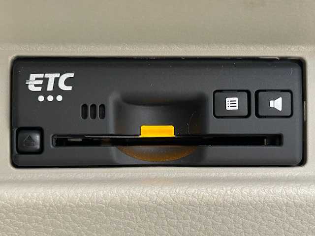 スズキ スペーシア HYBRID X 宮城県 2021(令3)年 4.8万km アーバンブラウンパールメタリック スズキセーフティサポート/・デュアルセンサーブレーキサポート/・誤発進抑制機能/・後方誤発進抑制機能/・車線維持支援機能/・車線逸脱抑制機能/・車検逸脱系お知らせ機能/・標識認識機能/・ヘッドアップディスプレイ/・全方位モニター/純正ナビ（CN-RZ865）/・AM/FM/TV/Bluetooth/USB/・走行時TV視聴可能/・ETC/・ドライブレコーダー/シートヒーター/ステアリングスイッチ/・プッシュスタート/・スマートキー/・アイドリングストップ/・電動格納ミラー/・ドアバイザー/・スズキホイールキャップ