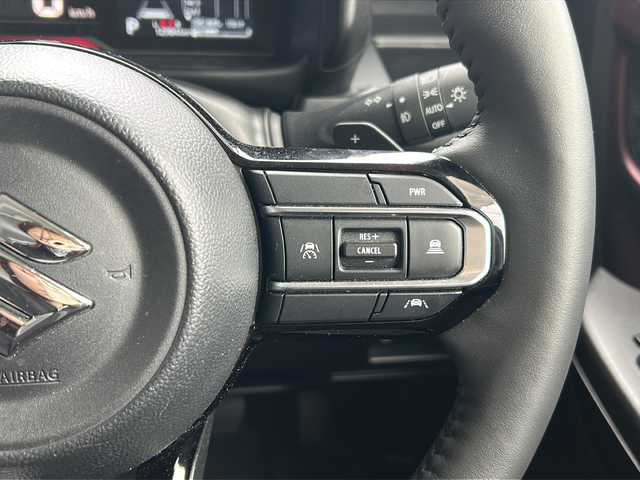 スズキ スペーシア カスタム HYBRID XS ターボ 広島県 2024(令6)年 1.3万km ピュアホワイトP 禁煙車/4WD/インタークーラーターボ/スズキセーフティサポート/・デュアルセンサーブレーキサポートII/・先行車発進お知らせ/・標識認識機能/・ヘッドアップディスプレイ/・誤発進抑制機能/・ハイビームアシスト/・アダプティブクルーズコントロール/・車線維持支援機能/・車線逸脱抑制/・車線逸脱警報/・ふらつき警報/コーナーセンサー/全方位モニター付９型メモリーナビ/・フルセグ/Bluetooｔｈ/ＵＳＢ/スマホ連携/スズキコネクト対応通信機装着車/両側パワースライドドア/革巻きステアリング/ステアリングスイッチ/ステアリングヒーター/パドルシフト/オートライト/電動パーキングブレーキ/ブレーキホールド/LEDヘッドライト/フォグランプ/ハーフレザーシート/シートヒーター/リアサーキュレーター/アイドリングストップ/スマートキー/プッシュスタート/スペアキー/純正15インチアルミホイール