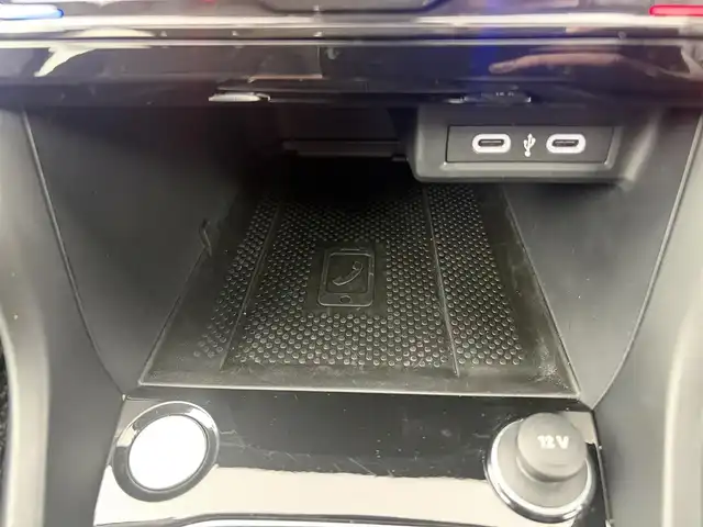 フォルクスワーゲン ＶＷ Ｔ－クロス TSI アクティブ 愛知県 2023(令5)年 1.1万km グレー 純正ディスプレイオーディオ/Bluetooth接続/AM/FM/AppleCarPlay/AndroidAuto/レーダークルーズコントロール/衝突被害軽減ブレーキ/前後コーナーセンサー/パドルシフト/前後ドライブレコーダー/純正フロアマット/純正16インチアルミホイール/LEDヘッドライト/オートライト/ワイヤレス充電/ETC2.0/スマートキー/プッシュスタート/スペアキー/取扱説明書/保証書