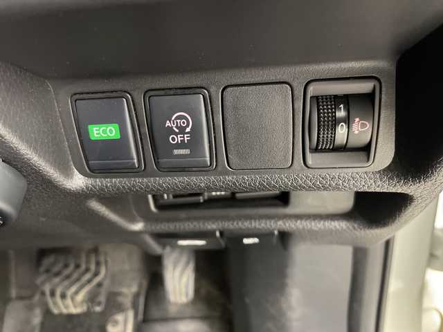 日産 エクストレイル 20S Vセレクション 道央・札幌 2021(令3)年 10.4万km ブリリアントホワイトパール ・４WD//・インテリジェントエマージェンシーブレーキ/・純正SDナビ/・CD/SD/BT/フルセグTV/・バックカメラ/・全席シートヒーター/・オートライト/LEDライト/・前方ドライブレコーダー/・ダウンヒルアシストコントロール/・純正エンジンスターター/・スペアキー１本/・冬タイヤアルミ付き積込/・ビルドインETC