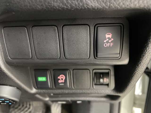 日産 エクストレイル 20S Vセレクション 道央・札幌 2021(令3)年 10.4万km ブリリアントホワイトパール ・４WD//・インテリジェントエマージェンシーブレーキ/・純正SDナビ/・CD/SD/BT/フルセグTV/・バックカメラ/・全席シートヒーター/・オートライト/LEDライト/・前方ドライブレコーダー/・ダウンヒルアシストコントロール/・純正エンジンスターター/・スペアキー１本/・冬タイヤアルミ付き積込/・ビルドインETC