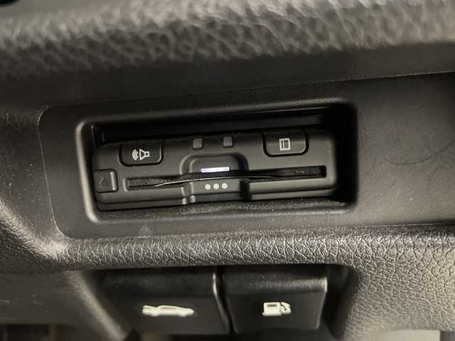 日産 エクストレイル 20S Vセレクション 道央・札幌 2021(令3)年 10.4万km ブリリアントホワイトパール ・４WD//・インテリジェントエマージェンシーブレーキ/・純正SDナビ/・CD/SD/BT/フルセグTV/・バックカメラ/・全席シートヒーター/・オートライト/LEDライト/・前方ドライブレコーダー/・ダウンヒルアシストコントロール/・純正エンジンスターター/・スペアキー１本/・冬タイヤアルミ付き積込/・ビルドインETC