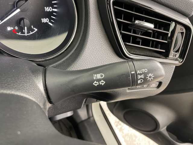 日産 エクストレイル 20S Vセレクション 道央・札幌 2021(令3)年 10.4万km ブリリアントホワイトパール ・４WD//・インテリジェントエマージェンシーブレーキ/・純正SDナビ/・CD/SD/BT/フルセグTV/・バックカメラ/・全席シートヒーター/・オートライト/LEDライト/・前方ドライブレコーダー/・ダウンヒルアシストコントロール/・純正エンジンスターター/・スペアキー１本/・冬タイヤアルミ付き積込/・ビルドインETC