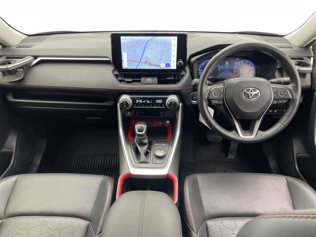 トヨタ ＲＡＶ４ HV アドベンチャー オフロードPKGⅡ 千葉県 2024(令6)年 2.5万km 緑Ⅱ GORIGORIブラック塗装/ルーフレール/ワンオーナー/トヨタセーフティセンス/プリクラッシュセーフティ/レーントレーシングアシスト/レーンディパーチャーアラート/ロードサインアシスト/レーダークルーズコントロール/オートマチックハイビーム/先行車発進アラーム/ブラインドスポットモニター/リアクロストラフィックアラート/10.5型純正ディスプレイオーディオ/　ナビ/フルセグTV/Bluetooth/AM/FM/パノラミックビューモニター/ビルトインETC/ミラー一体型ドライブレコーダー/純正マットブラック18インチAW/専用ブラック合皮シート/シートヒーター/エアーシート/運転席パワーシート/シートメモリ/オートライト/LEDヘッドライト/フォグランプ/電子パーキング/オートブレーキホールド/スマートキー/プッシュスタート
