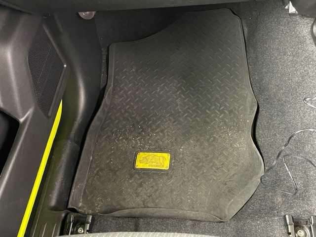 スズキ ジムニー XL 鹿児島県 2019(令1)年 6.6万km キネティックイエロー 5速MT　/リフトアップ（1インチ）/社外サスペンション（純正有り）/社外マフラー　/社外SDナビＣＮ－Ｅ３１０Ｄ　/(BT/CD/DVD/AM/FM)/バックカメラ　/前席シートヒーター　/フロントフォグライト/ドアミラーヒーター　/ＥＴＣ　/純正16インチアルミホイール　/フロアマット　/スマートキー　/スペアキー　/スペアタイヤ　/ダブルサイドカーテンエアＢ