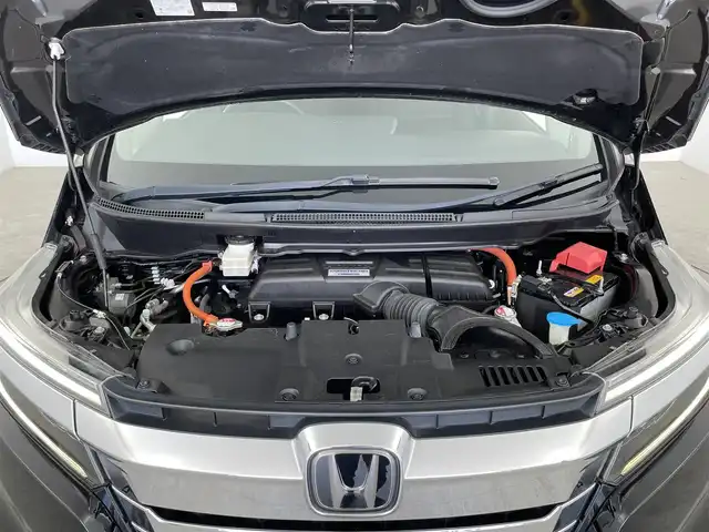 ホンダ ステップワゴン スパーダ eHEV G ホンダS 大分県 2020(令2)年 6.9万km プレミアムスパークルブラックパール 純正9インチナビ/CD/DVD/BT/フルセグTV/スマートキー/両側パワースライド/バックカメラ/電子パーキング/ホンダセンシング/・衝突軽減ブレーキ/・レーンキープアシスト/・レーダークルーズコントロール/オートホールド/オートライト/ステアリングスイッチ/ETC2.0/ドライブレコーダー