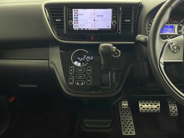 日産 デイズ ルークス ハイウェイスター Gターボ 秋田県 2018(平30)年 6.5万km レモンライム/エアグレー 4WD/エマージェンシーブレーキ　/純正SDナビ　/　　CD/DVD/BT/フルセグTV/アラウンドビューモニター　/両側パワースライドドア　/クルーズコントロール　/LEDオートライト　/ハーフレザーシート　/運転席シートヒーター　/純正15インチアルミホイール　/オートマチックハイビーム/アイドリングストップ/スマートキー/ETC