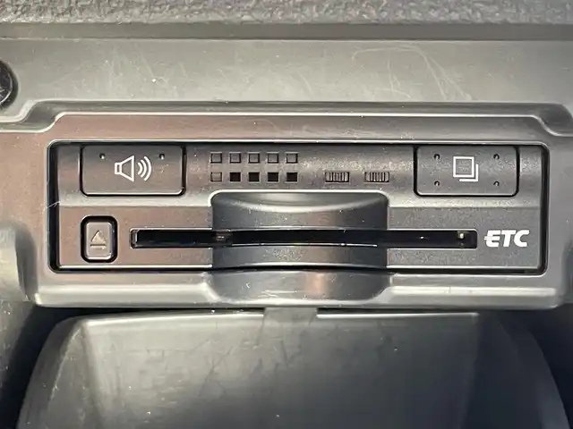トヨタ ヴェルファイア 2．4Z プラチナセレクションⅡ 滋賀県 2010(平22)年 16.7万km ホワイトパールクリスタルシャイン 純正ナビ/（ワンセグＴＶ・Bluetooth・CD・DVD・AUX）/ETC/パワーバックドア/両側電動スライドドア/クリアランスソナー/ステアリングスイッチ/スマートキー/プッシュスタート/ウォークスルー/オートライト/電動格納ミラー/カーテンエアバッグ