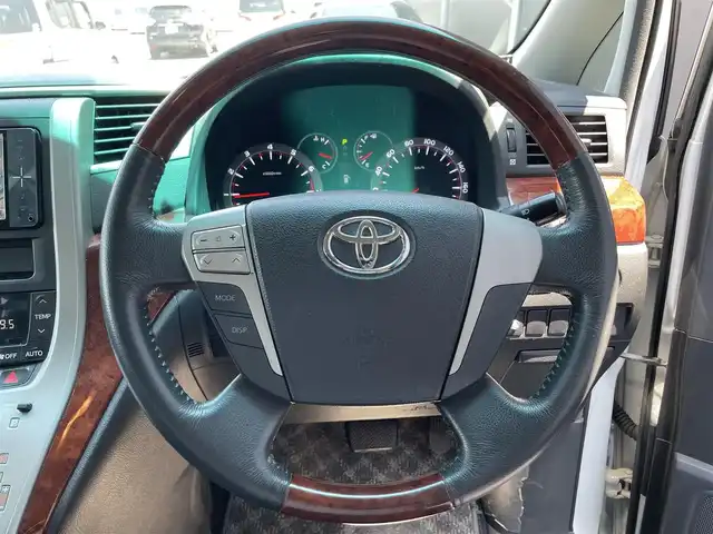 トヨタ ヴェルファイア 2．4Z プラチナセレクションⅡ 滋賀県 2010(平22)年 16.7万km ホワイトパールクリスタルシャイン 純正ナビ/（ワンセグＴＶ・Bluetooth・CD・DVD・AUX）/ETC/パワーバックドア/両側電動スライドドア/クリアランスソナー/ステアリングスイッチ/スマートキー/プッシュスタート/ウォークスルー/オートライト/電動格納ミラー/カーテンエアバッグ
