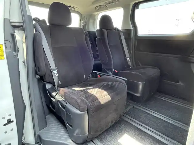 トヨタ ヴェルファイア 2．4Z プラチナセレクションⅡ 滋賀県 2010(平22)年 16.7万km ホワイトパールクリスタルシャイン 純正ナビ/（ワンセグＴＶ・Bluetooth・CD・DVD・AUX）/ETC/パワーバックドア/両側電動スライドドア/クリアランスソナー/ステアリングスイッチ/スマートキー/プッシュスタート/ウォークスルー/オートライト/電動格納ミラー/カーテンエアバッグ