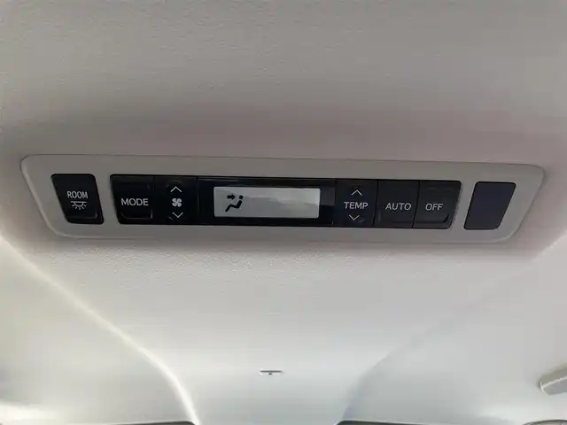 トヨタ ヴェルファイア 2．4Z プラチナセレクションⅡ 滋賀県 2010(平22)年 16.7万km ホワイトパールクリスタルシャイン 純正ナビ/（ワンセグＴＶ・Bluetooth・CD・DVD・AUX）/ETC/パワーバックドア/両側電動スライドドア/クリアランスソナー/ステアリングスイッチ/スマートキー/プッシュスタート/ウォークスルー/オートライト/電動格納ミラー/カーテンエアバッグ