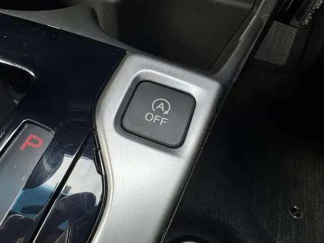 ホンダ フィット 13G F 千葉県 2017(平29)年 6.2万km タフホワイトⅡ 社外メモリーナビ/ワンセグTV/CD/DVD/ハロゲンヘッドライト/革巻きステアリング/社外フロアマット/スマートキー/ETC/保証書・取説
