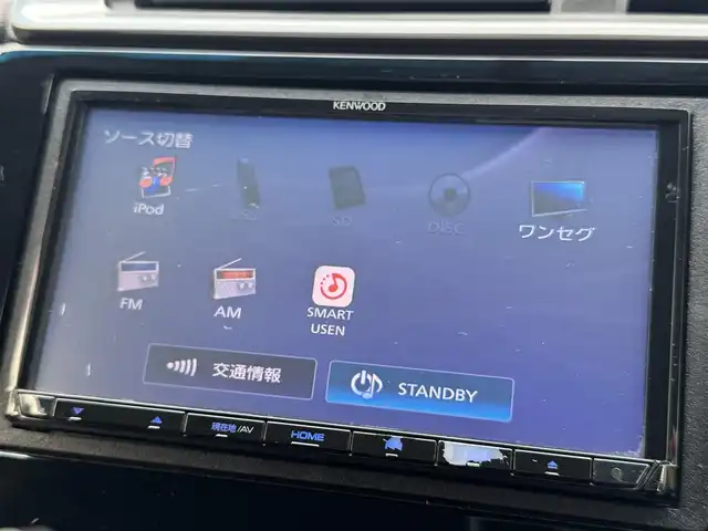 ホンダ フィット 13G F 千葉県 2017(平29)年 6.2万km タフホワイトⅡ 社外メモリーナビ/ワンセグTV/CD/DVD/ハロゲンヘッドライト/革巻きステアリング/社外フロアマット/スマートキー/ETC/保証書・取説