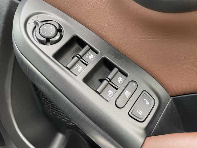 フィアット ５００Ｘ クロス 福岡県 2020(令2)年 2.8万km アバターブルー セーフティドライブアシスト/パーキングセンサー/盗難防止装置/純正DPオーディオ/（BT、FM、AM）/ドライブレコーダー/ETC/パワーシート（D＋N）/純正アルミホイール/純正フロアマット/アイドリングストップ/クルーズコントロール/スマートキー/オートライト