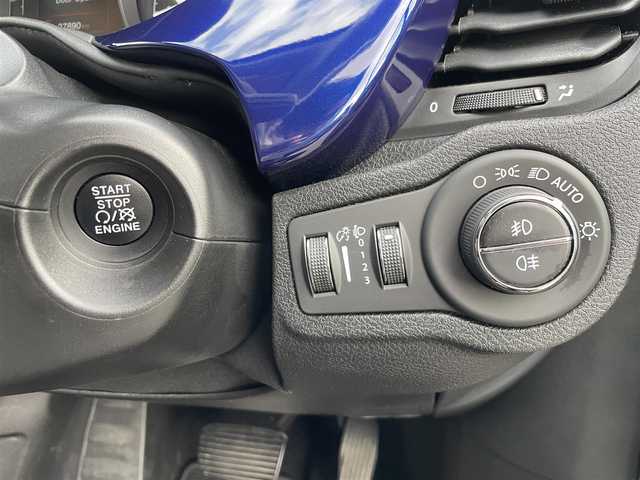 フィアット ５００Ｘ クロス 福岡県 2020(令2)年 2.8万km アバターブルー セーフティドライブアシスト/パーキングセンサー/盗難防止装置/純正DPオーディオ/（BT、FM、AM）/ドライブレコーダー/ETC/パワーシート（D＋N）/純正アルミホイール/純正フロアマット/アイドリングストップ/クルーズコントロール/スマートキー/オートライト