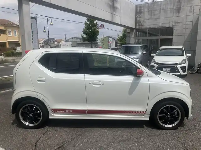 スズキ アルト ターボRS 愛知県 2016(平28)年 5.4万km パールホワイト 4WD&ターボ車/レーダーブレーキサポート/純正メモリーナビTV/DVDビデオ&CD/地デジ　フルセグ/Bluetoothオーディオ/バックカメラ/ビルトインETC/キセノンヘッドライト/オートライト/シートヒーター/パドルシフト/ステアリングスイッチ/ドライブレコーダー/純正アルミホイール/純正フロアマット