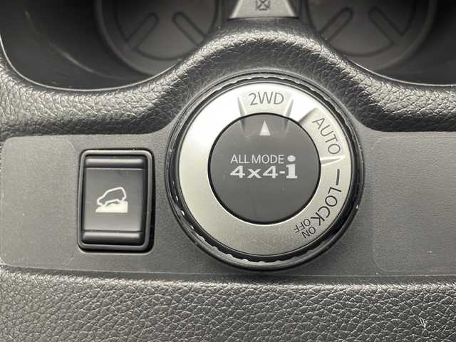 日産 エクストレイル 20Xi 千葉県 2018(平30)年 6.4万km ダイヤモンドブラック プロパイロット/エマージェンシーブレーキ/・踏み間違い防止アシスト/・車線逸脱警報/・進入禁止標識検知/・前後コーナーセンサー/純正9インチメモリーナビ/フルセグTV/Bluetoothオーディオ接続/アラウンドビューカメラ/カプロンシート/LEDヘッドライト/LEDフォグランプ/デジタルインナーミラー/パワーバックドア/スマートキー
