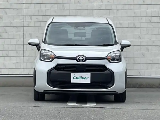 トヨタ シエンタ ハイブリッド G 福岡県 2025(令7)年 0.1万km未満 プラチナホワイトパールマイカ 登録済未使用車純正ディスプレイオーディオ（ミラキャスト）全方位モニタートヨタセーフティセンスコーナーセンサー両側パワスラレーダークルーズコントロールETCUSB１００Vコンセント純正スマートキー純正フロアマット純正アルミホイールスマートキー