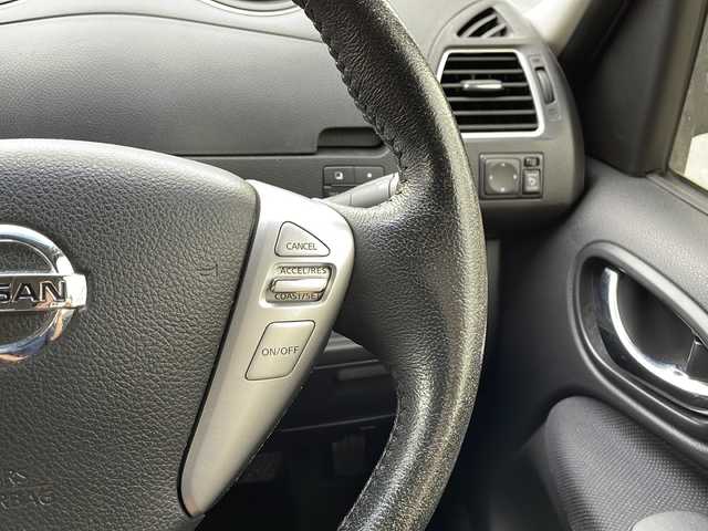 日産 セレナ ハイウェイS S HV Aセーフ 山口県 2015(平27)年 8.9万km ダイヤモンドブラック (株)IDOMが運営する【じしゃロン宇部店】の自社ローン専用車両になります。こちらは現金またはオートローンご利用時の価格です。自社ローンご希望の方は別途その旨お申付け下さい。/Ｂｌｕｅｔｏｏｔｈ接続/全周囲カメラ/純正ナビ/フルセグＴＶ/両側パワースライド/フリップダウンモニター/クルーズコントロール/スマートキー/ＥＴＣ/ＬＥＤヘッドライト