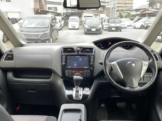 日産 セレナ ハイウェイS S HV Aセーフ 山口県 2015(平27)年 8.9万km ダイヤモンドブラック (株)IDOMが運営する【じしゃロン宇部店】の自社ローン専用車両になります。こちらは現金またはオートローンご利用時の価格です。自社ローンご希望の方は別途その旨お申付け下さい。/Ｂｌｕｅｔｏｏｔｈ接続/全周囲カメラ/純正ナビ/フルセグＴＶ/両側パワースライド/フリップダウンモニター/クルーズコントロール/スマートキー/ＥＴＣ/ＬＥＤヘッドライト