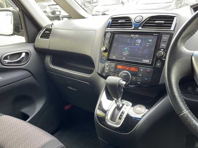 日産 セレナ ハイウェイS S HV Aセーフ 山口県 2015(平27)年 8.9万km ダイヤモンドブラック (株)IDOMが運営する【じしゃロン宇部店】の自社ローン専用車両になります。こちらは現金またはオートローンご利用時の価格です。自社ローンご希望の方は別途その旨お申付け下さい。/Ｂｌｕｅｔｏｏｔｈ接続/全周囲カメラ/純正ナビ/フルセグＴＶ/両側パワースライド/フリップダウンモニター/クルーズコントロール/スマートキー/ＥＴＣ/ＬＥＤヘッドライト