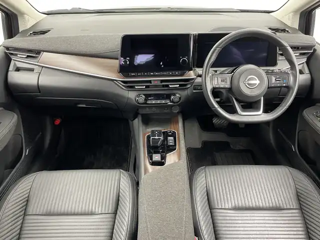 日産 オーラ G レザーエディション 新潟県 2022(令4)年 1.8万km バーガンディー 純正メモリナビ/（BT/FM/AM/フルセグTV）/全周囲カメラ/ステアリングスイッチ/BOSEサウンドスピーカー/デジタルインナーミラー/ブラインドスポットモニター/プロパイロット/置くだけ充電/前方ドライブレコーダー/ウィンカーミラー/電格ミラー/ドアバイザー/ETC2.0/夏タイヤ積載/取扱説明書/保証書