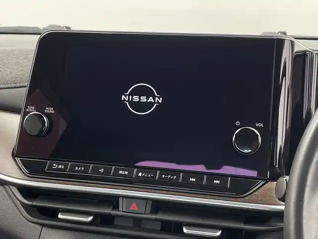 日産 オーラ G レザーエディション 新潟県 2022(令4)年 1.8万km バーガンディー 純正メモリナビ/（BT/FM/AM/フルセグTV）/全周囲カメラ/ステアリングスイッチ/BOSEサウンドスピーカー/デジタルインナーミラー/ブラインドスポットモニター/プロパイロット/置くだけ充電/前方ドライブレコーダー/ウィンカーミラー/電格ミラー/ドアバイザー/ETC2.0/夏タイヤ積載/取扱説明書/保証書