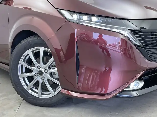 日産 オーラ G レザーエディション 新潟県 2022(令4)年 1.8万km バーガンディー 純正メモリナビ/（BT/FM/AM/フルセグTV）/全周囲カメラ/ステアリングスイッチ/BOSEサウンドスピーカー/デジタルインナーミラー/ブラインドスポットモニター/プロパイロット/置くだけ充電/前方ドライブレコーダー/ウィンカーミラー/電格ミラー/ドアバイザー/ETC2.0/夏タイヤ積載/取扱説明書/保証書