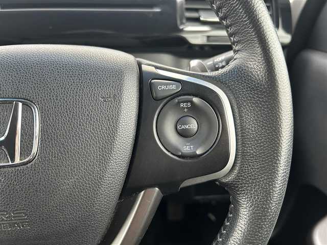ホンダ ステップワゴン スパーダ 愛媛県 2017(平29)年 6.4万km 黒 純正SDナビ/Bluetooth/USB/HDMI/ワンセグTV/クルーズコントロール/バックカメラ/ETC/純正フロアマット/純正16インチAW/LEDヘッドライト/両側パワスラ/パドルシフト/ETC/アイドリングストップ/横滑り防止機能/カーテンエアバック/プッシュスタート/パワーステアリング/パワーウインドウ