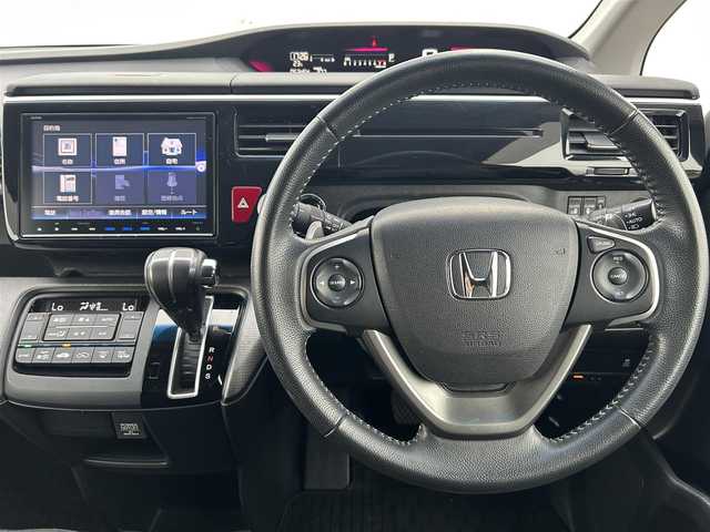 ホンダ ステップワゴン スパーダ 愛媛県 2017(平29)年 6.4万km 黒 純正SDナビ/Bluetooth/USB/HDMI/ワンセグTV/クルーズコントロール/バックカメラ/ETC/純正フロアマット/純正16インチAW/LEDヘッドライト/両側パワスラ/パドルシフト/ETC/アイドリングストップ/横滑り防止機能/カーテンエアバック/プッシュスタート/パワーステアリング/パワーウインドウ