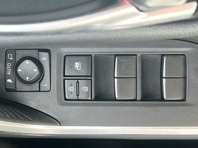 トヨタ ＲＡＶ４ G 沖縄県 2020(令2)年 4.8万km アティチュードブラックマイカ 純正ナビ・TV・Bluetooth・CD/DVD/TRDエアロ/バックカメラ/ETC/シートヒーター/パワーシート/コーナーセンサー/オートライト/衝突軽減システム/LEDヘッドライト/レーンキープアシスト/BSM/シートメモリー/電子サイドブレーキ/オートホールド/ステアリングスイッチ