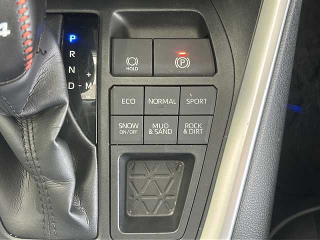 トヨタ ＲＡＶ４ G 沖縄県 2020(令2)年 4.8万km アティチュードブラックマイカ 純正ナビ・TV・Bluetooth・CD/DVD/TRDエアロ/バックカメラ/ETC/シートヒーター/パワーシート/コーナーセンサー/オートライト/衝突軽減システム/LEDヘッドライト/レーンキープアシスト/BSM/シートメモリー/電子サイドブレーキ/オートホールド/ステアリングスイッチ