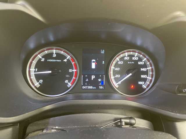 三菱 デリカＤ：５ アーバンギア G 道央・札幌 2019(平31)年 4.8万km ウォームホワイトパール ディーラー10インチナビ/（CD/DVD/BT/フルセグTV）/フリップダウンモニター/全方位カメラ/両側パワースライドドア/レーンキーピングサポート/レーダークルーズコントロール/ETC/LEDヘッドライト/AUTOライト/スマートキー/スペアキー