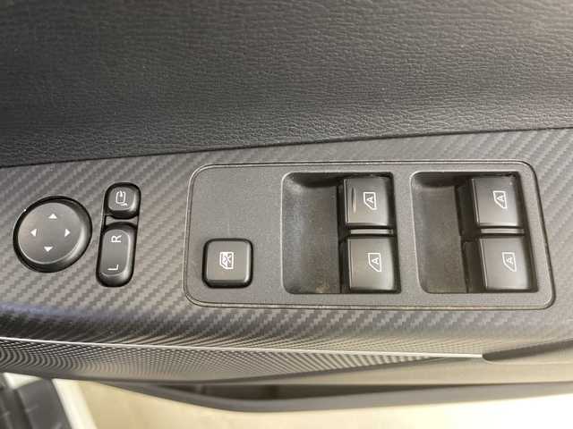 三菱 デリカＤ：５ アーバンギア G 道央・札幌 2019(平31)年 4.8万km ウォームホワイトパール ディーラー10インチナビ/（CD/DVD/BT/フルセグTV）/フリップダウンモニター/全方位カメラ/両側パワースライドドア/レーンキーピングサポート/レーダークルーズコントロール/ETC/LEDヘッドライト/AUTOライト/スマートキー/スペアキー