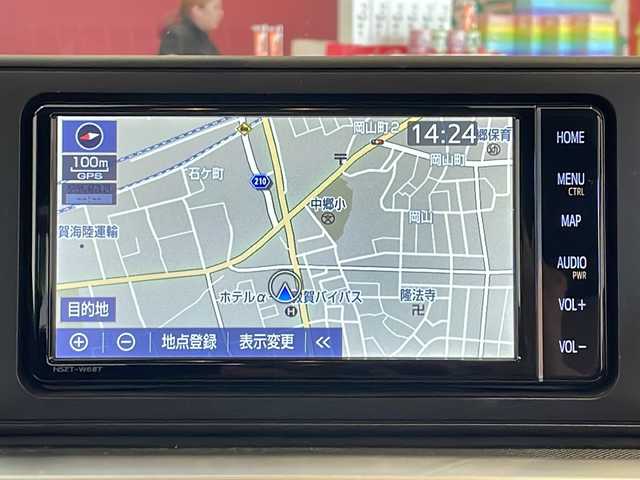 トヨタ ライズ Z 福井県 2021(令3)年 4.1万km ブラックマイカメタリック/シャイニングホワイトパール ワンオーナー/純正7インチSDナビ/フルセグTV/BT/CD/DVD/SD/パノラミックビューモニター/スマートアシスト/・衝突警報機能/・突回避支援ブレーキ機能/・標識認識機能/・先行車発進お知らせ機能/・全車速追従機能付アダプティブクルーズコントロール(停止保持機能あり)/・レーンキープコントロール/・車線逸脱警報機能／車線逸脱抑制制御機能/・ふらつき警報/・路側逸脱警報/・ブラインドスポットモニター/・オートハイビーム/・アダプティブドライビングビーム/・サイドビューランプ/・ブレーキ制御付誤発進抑制機能（前方・後方）/・コーナーセンサー（接近お知らせ表示付）/・リヤクロストラフィックアラート/ETC/前後ドライブレコーダー/シートヒーター/LEDスピードメーター/オートライト/LEDヘッドライト/LEDフロントシーケンシャルターンランプ/純正17インチアルミホイール/MTモード付AT/革巻きステアリング/ステアリングスイッチ