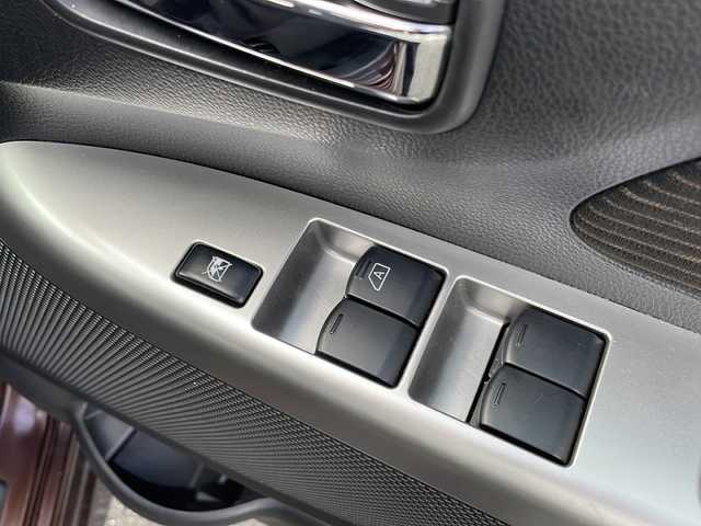 日産 デイズ ハイウェイスターG 岩手県 2014(平26)年 3.6万km モカブラウンP 純正メモリーナビ/AM/FM/CD/DVD/Bluetooth/フルセグTV/バックカメラ/アラウンドビューモニター/衝突被害軽減ブレーキ/横滑り防止装置/アイドリングストップ/パワーシート/シートヒーター/オートライト/LEDヘッドライト/フォグランプ/スマートキー/プッシュスタート/電動格納ミラー/社外15インチAW/純正フロアマット/純正ドアバイザー/保証書/ディスプレイ付きルームミラー/エンジンスターター