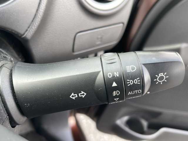 日産 デイズ ハイウェイスターG 岩手県 2014(平26)年 3.6万km モカブラウンP 純正メモリーナビ/AM/FM/CD/DVD/Bluetooth/フルセグTV/バックカメラ/アラウンドビューモニター/衝突被害軽減ブレーキ/横滑り防止装置/アイドリングストップ/パワーシート/シートヒーター/オートライト/LEDヘッドライト/フォグランプ/スマートキー/プッシュスタート/電動格納ミラー/社外15インチAW/純正フロアマット/純正ドアバイザー/保証書/ディスプレイ付きルームミラー/エンジンスターター